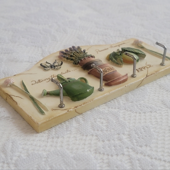 Vintage Marks & Spencer Hand Painted Key Holder Rare - Picture 3 of 15